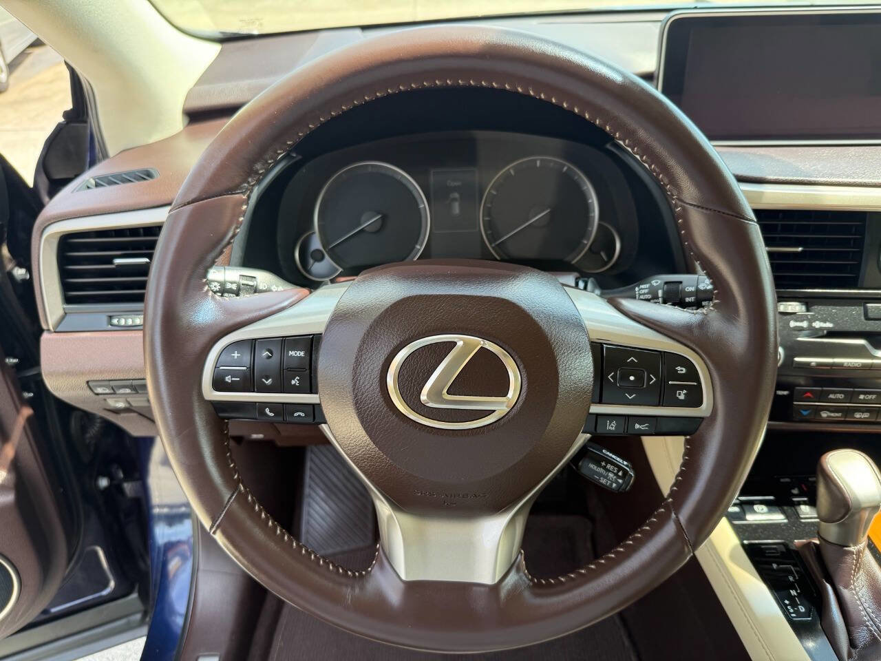 Used 2017 Lexus RX 450h AWD image 22