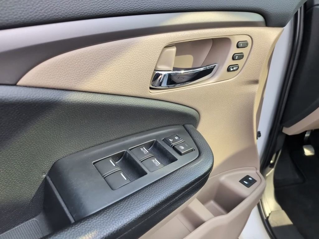 Used 2020 Honda Pilot EX-L image 17