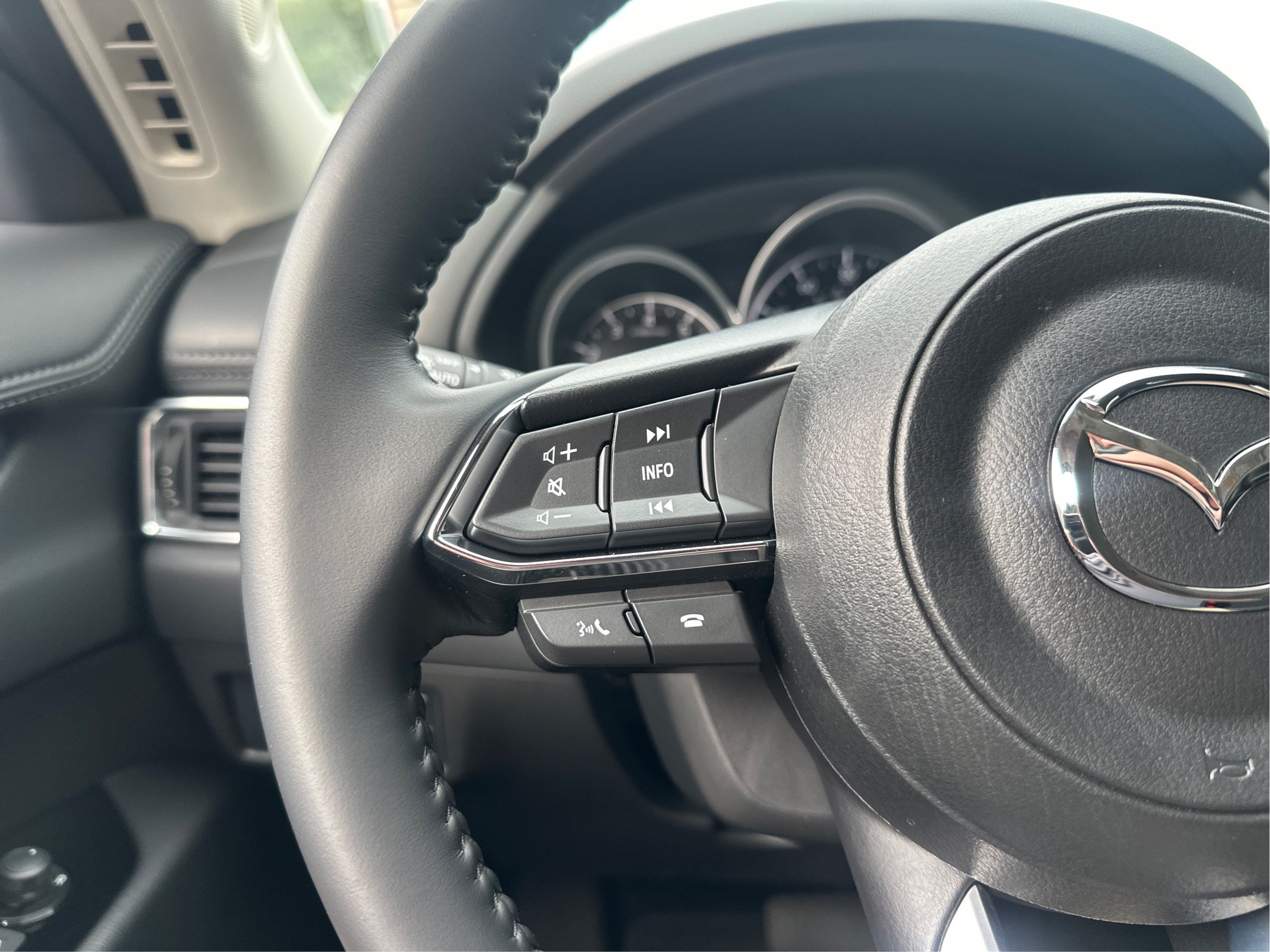 Certified 2025 MAZDA CX-5 AWD 2.5 S w/ Select Package image 32