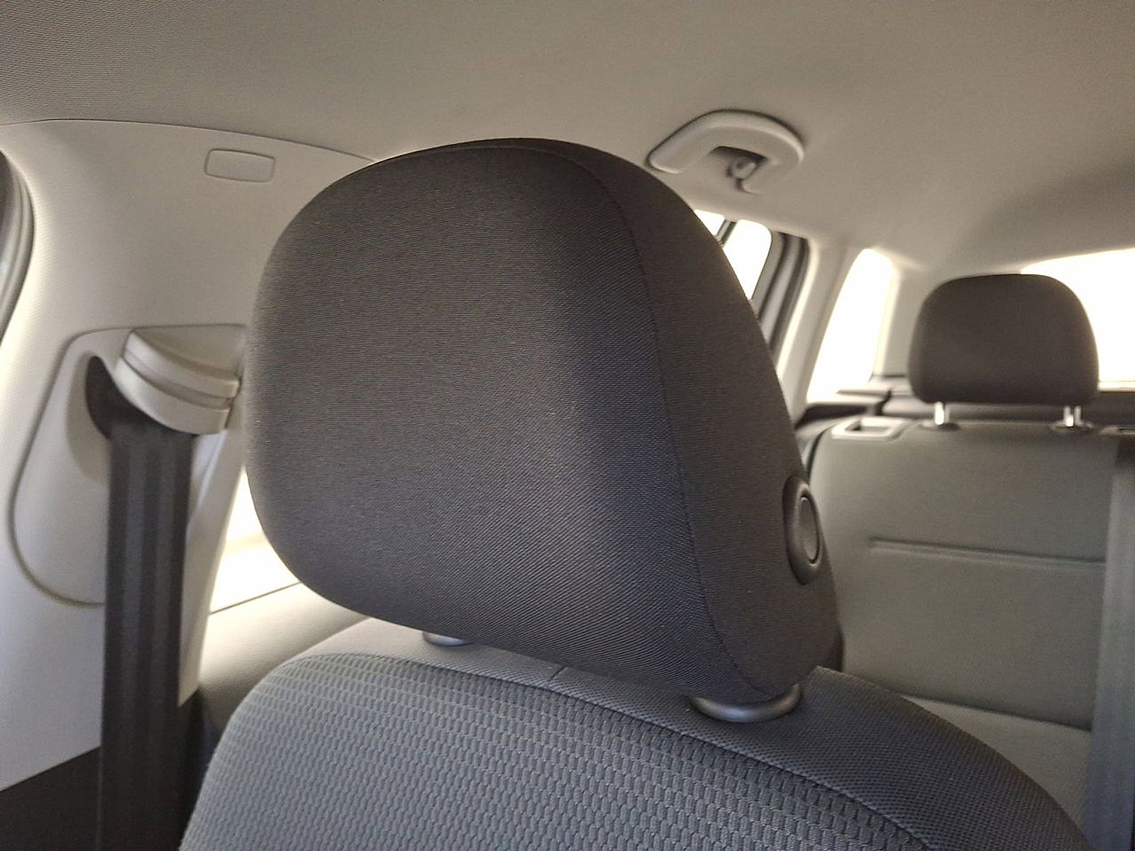 Used 2016 Volkswagen Golf S image 20