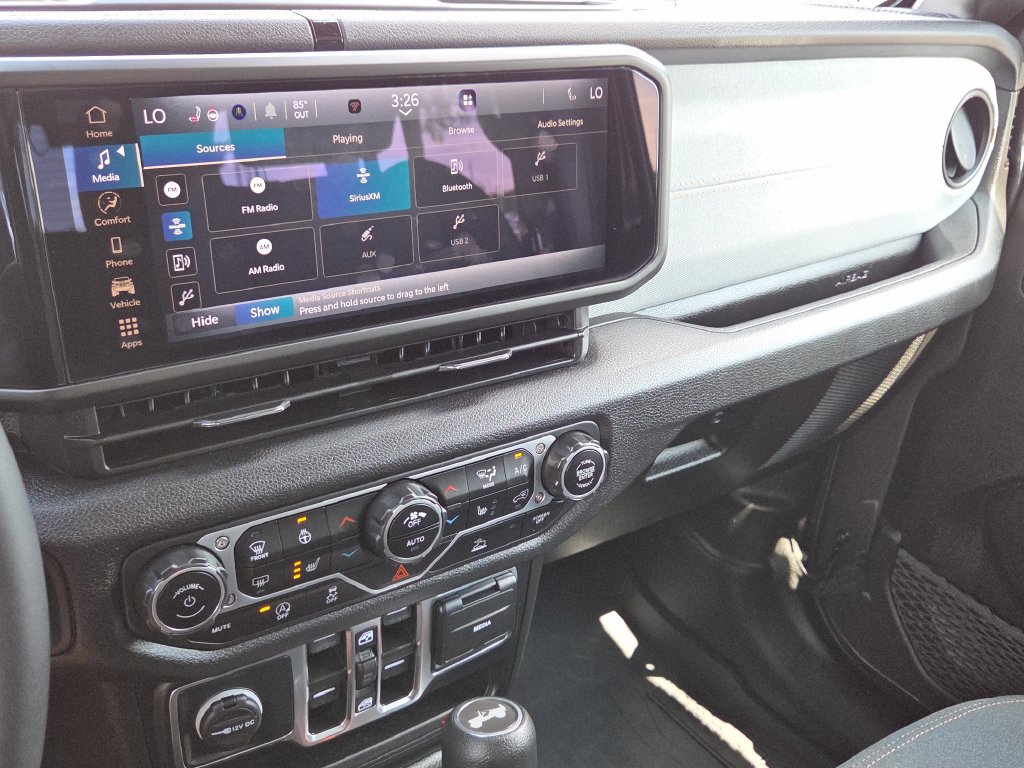 Used 2024 Jeep Wrangler Unlimited Sport AWD/4WD image 26