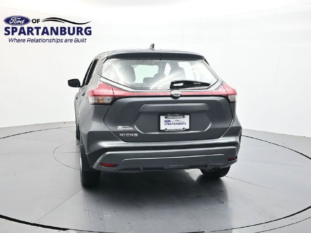 Used 2025 Nissan Kicks Play S FWD image 6