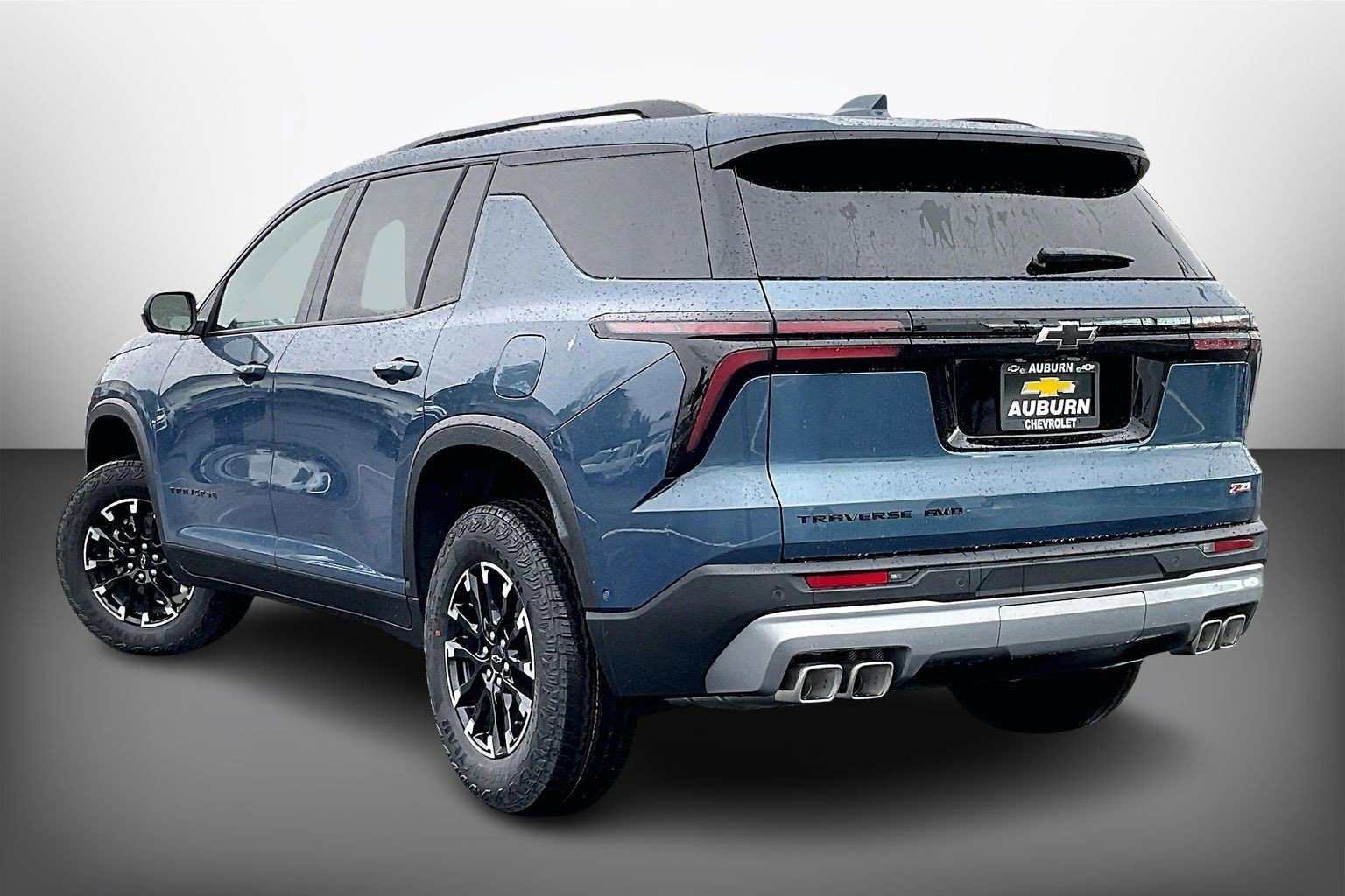 New 2026 Chevrolet Traverse Z71 w/ Enhanced Driving Package image 3