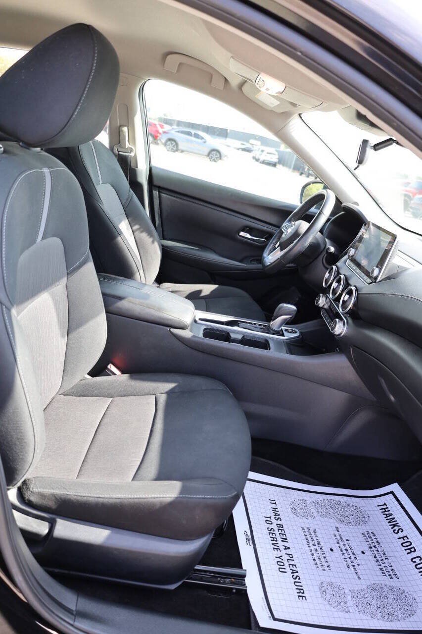 Used 2023 Nissan Sentra SV w/ All-Weather Package FWD image 15