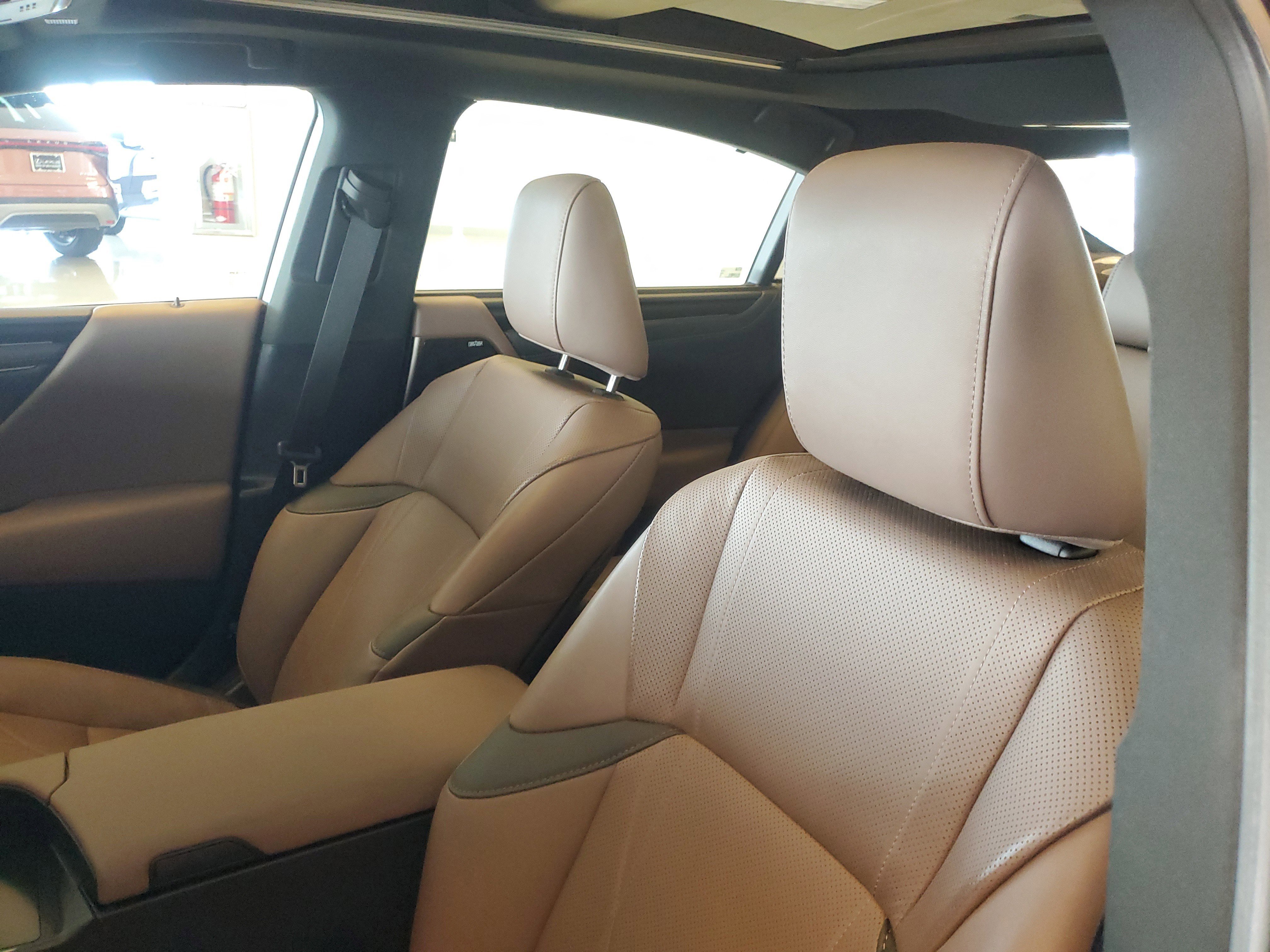 Used 2025 Lexus ES 350 Ultra Luxury w/ Accessory Package (Z2) FWD image 20