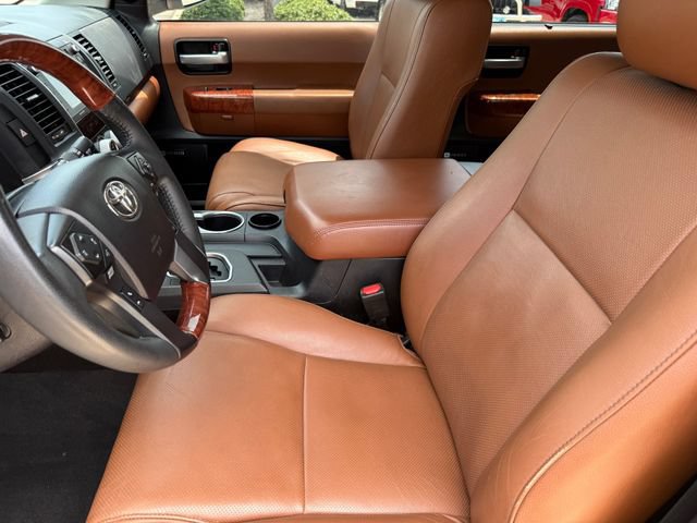 Used 2021 Toyota Sequoia Platinum AWD/4WD image 9