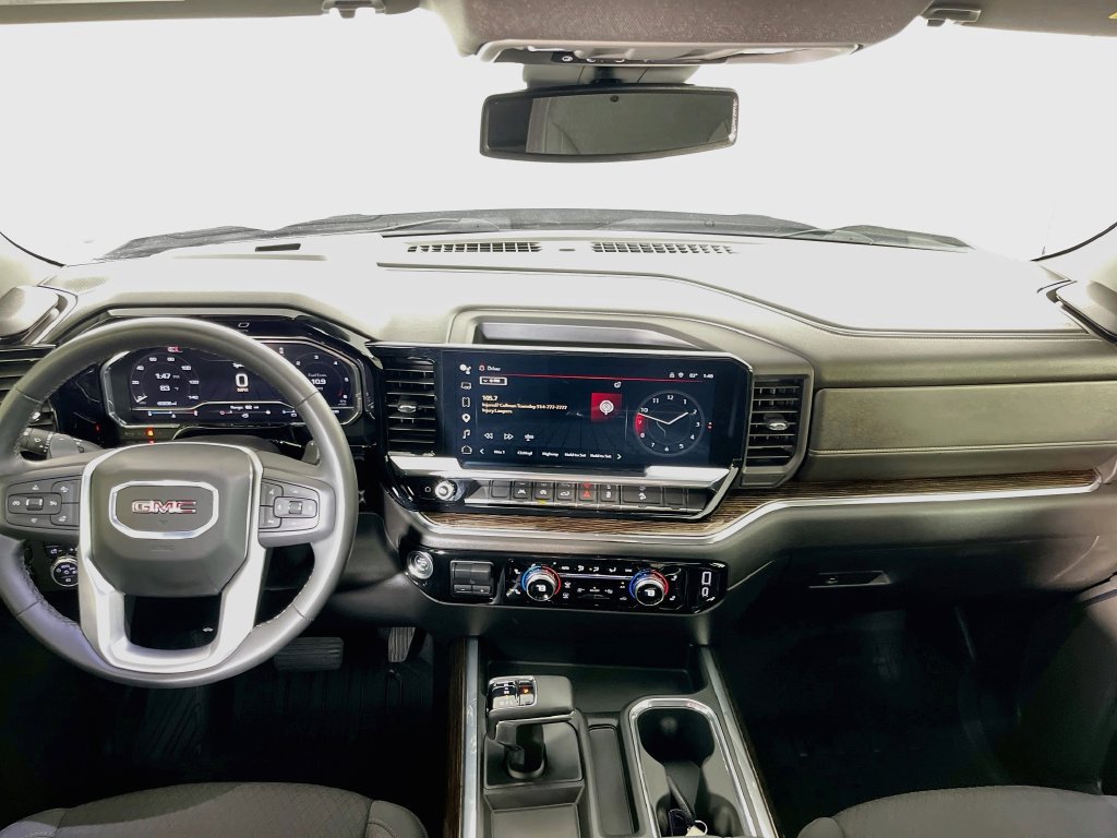 Used 2024 GMC Sierra 1500 Elevation AWD/4WD image 11