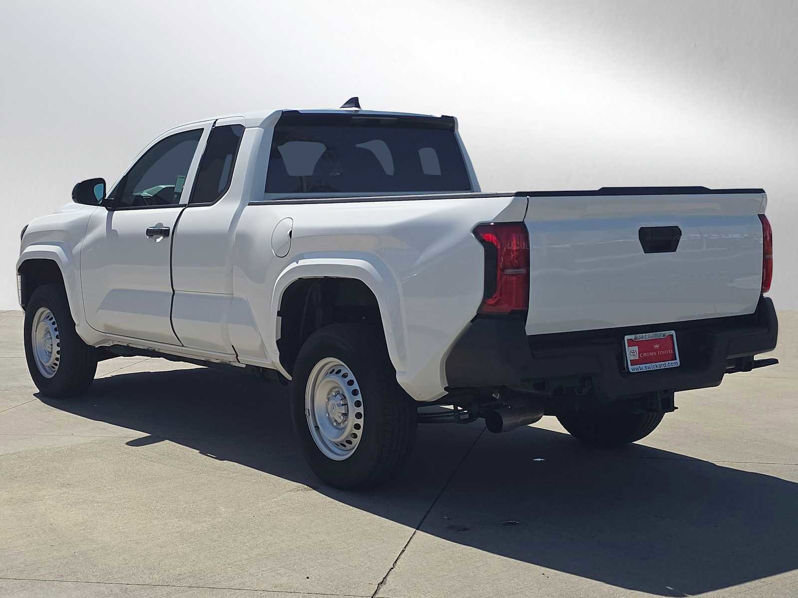Certified 2025 Toyota Tacoma SR w/ SR Upgrade Package RWD image 5