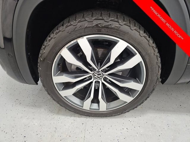 Used 2023 Volkswagen Atlas SEL Premium AWD/4WD image 9