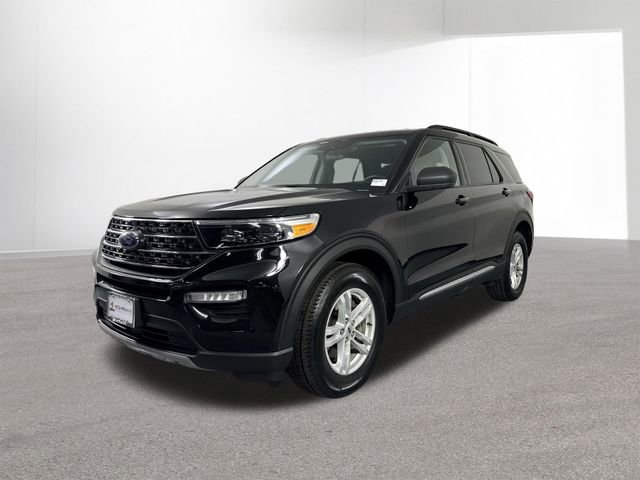 Used 2023 Ford Explorer XLT w/ Equipment Group 202A AWD/4WD image 23