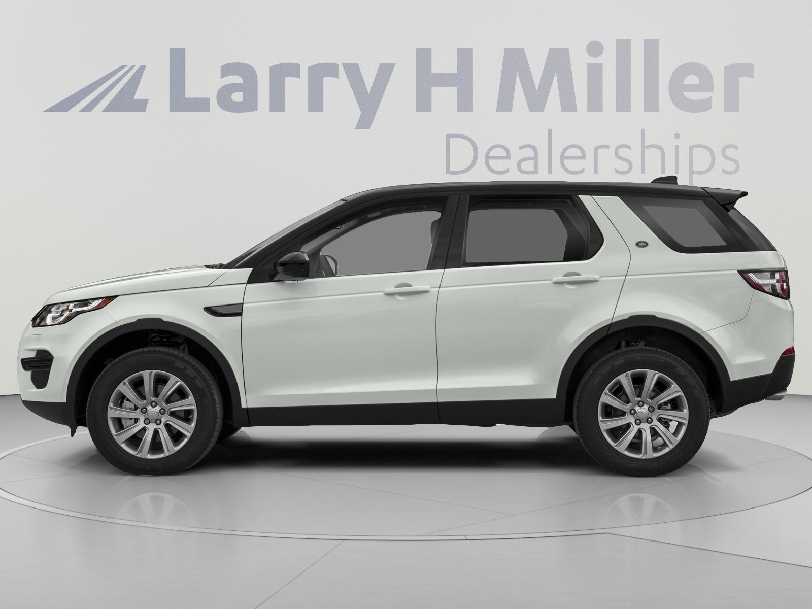 Used 2019 Land Rover Discovery Sport SE AWD/4WD image 3