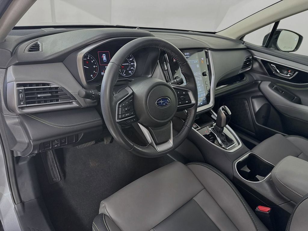 Used 2023 Subaru Outback Onyx Edition image 9