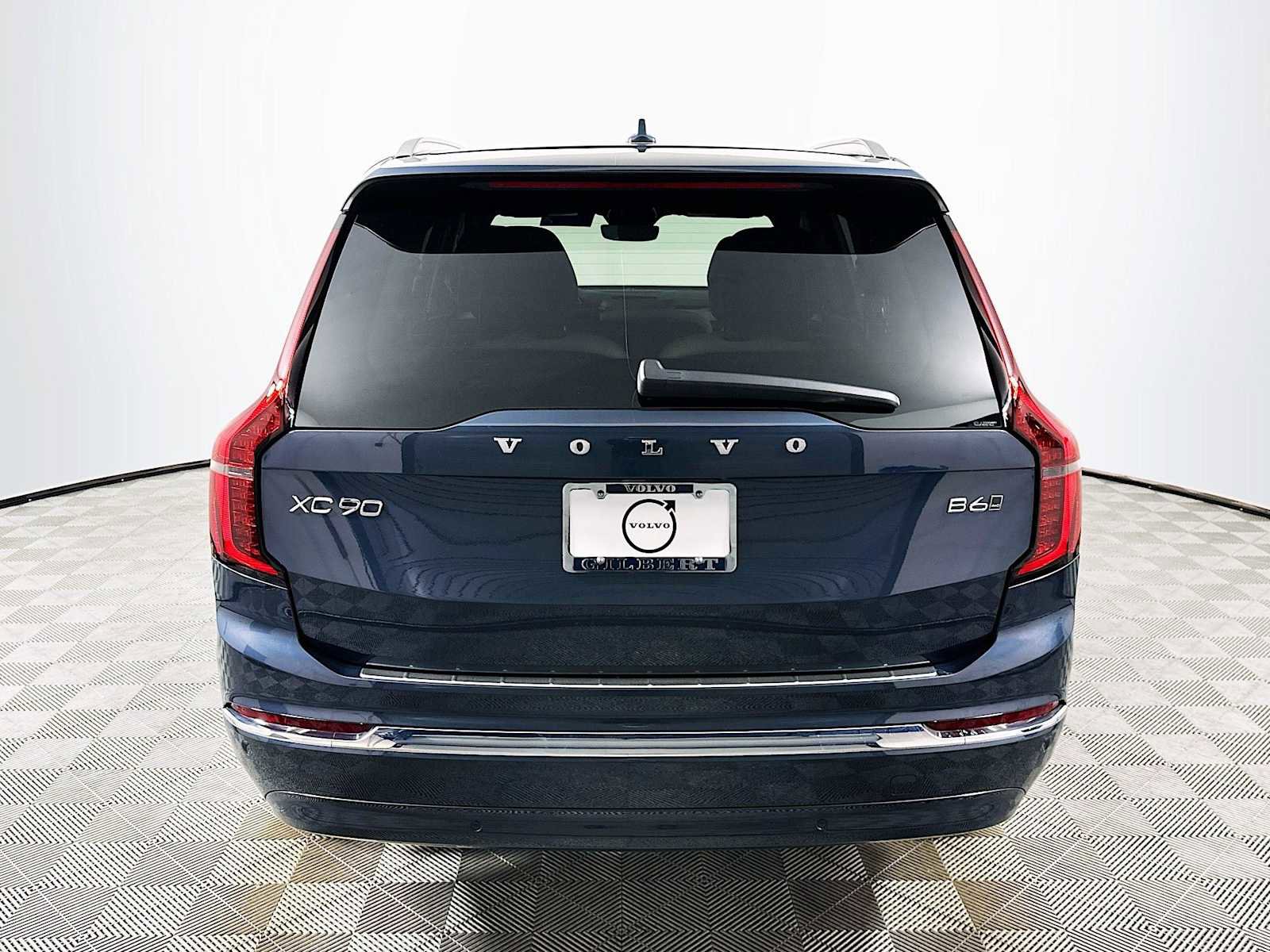 New 2026 Volvo XC90 B6 Plus w/ Protection Package Premier image 6