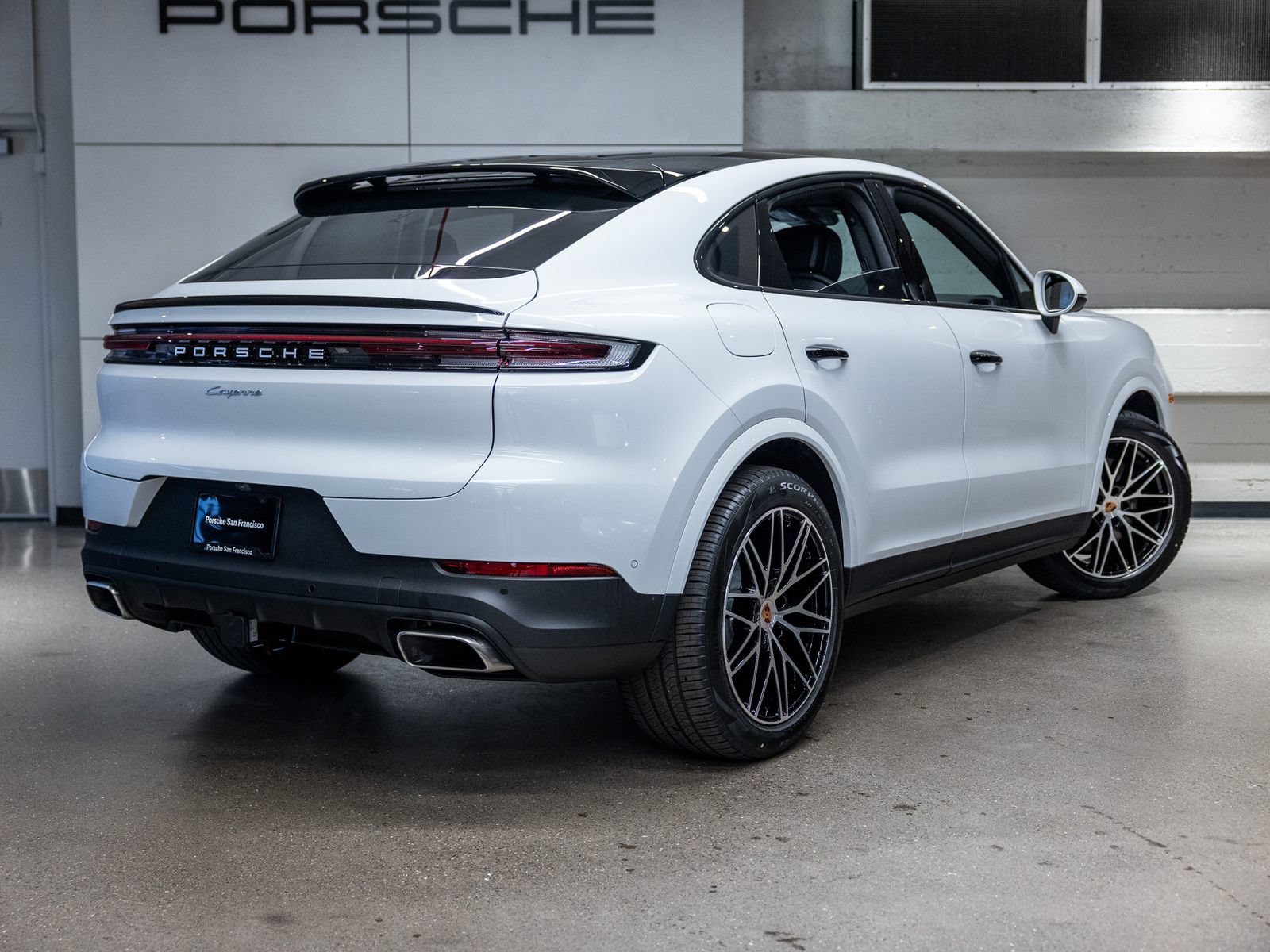 New 2026 Porsche Cayenne Coupe AWD/4WD image 8