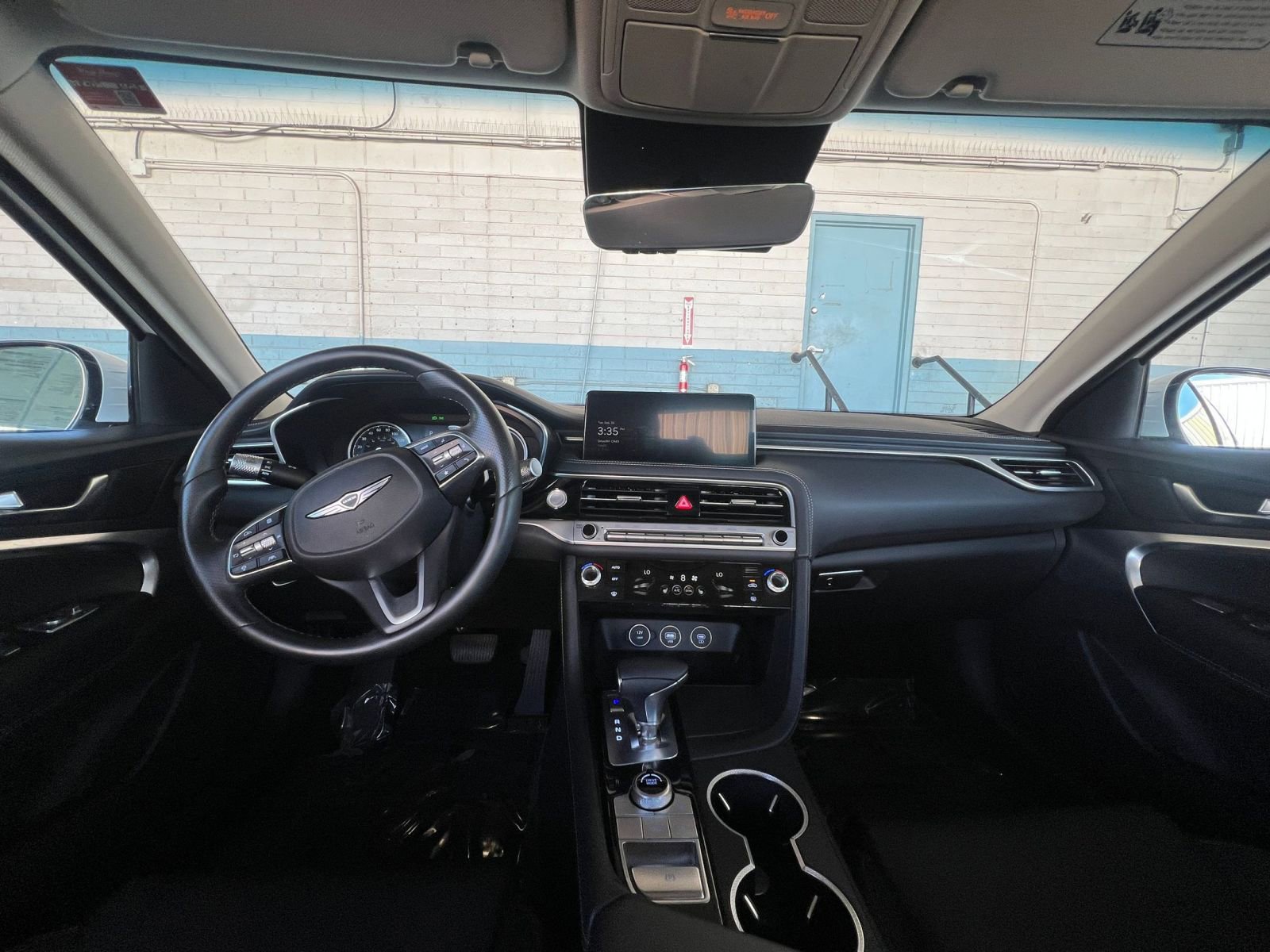 Used 2025 Genesis G70 2.5T image 33