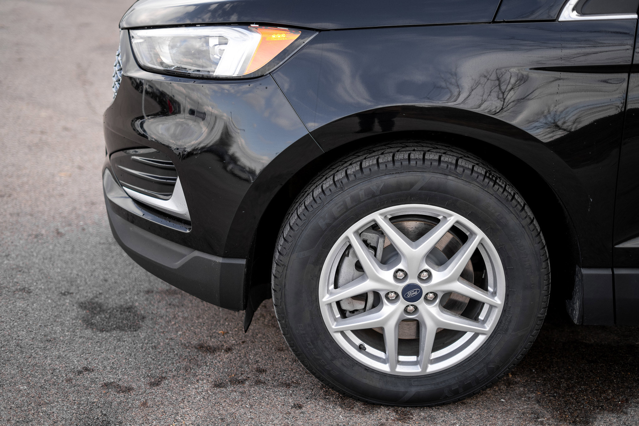 Certified 2023 Ford Edge SEL image 9