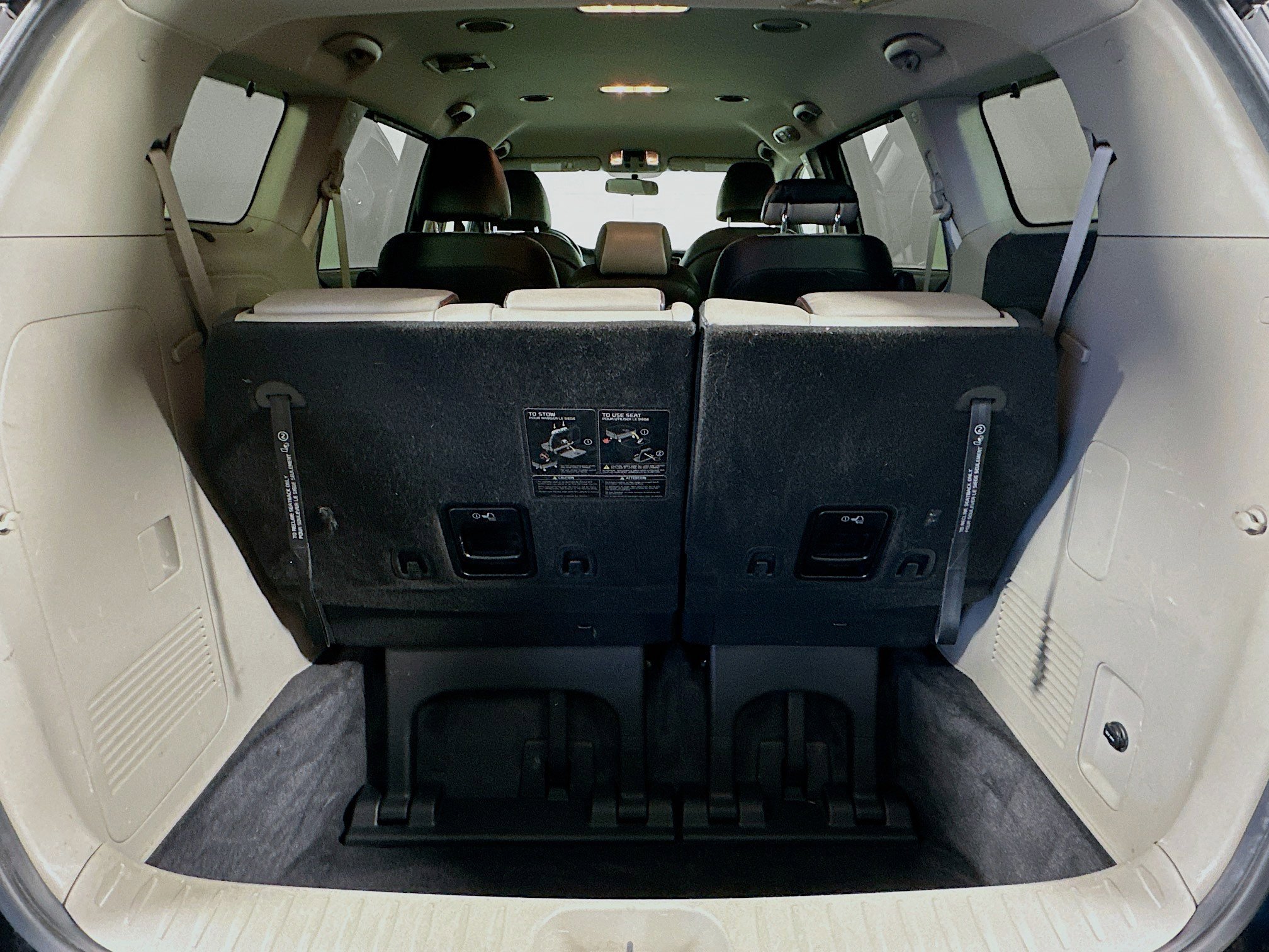 Used 2019 Kia Sedona EX image 29