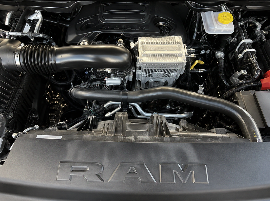 Used 2026 RAM 1500 Laramie w/ Night Edition AWD/4WD image 9