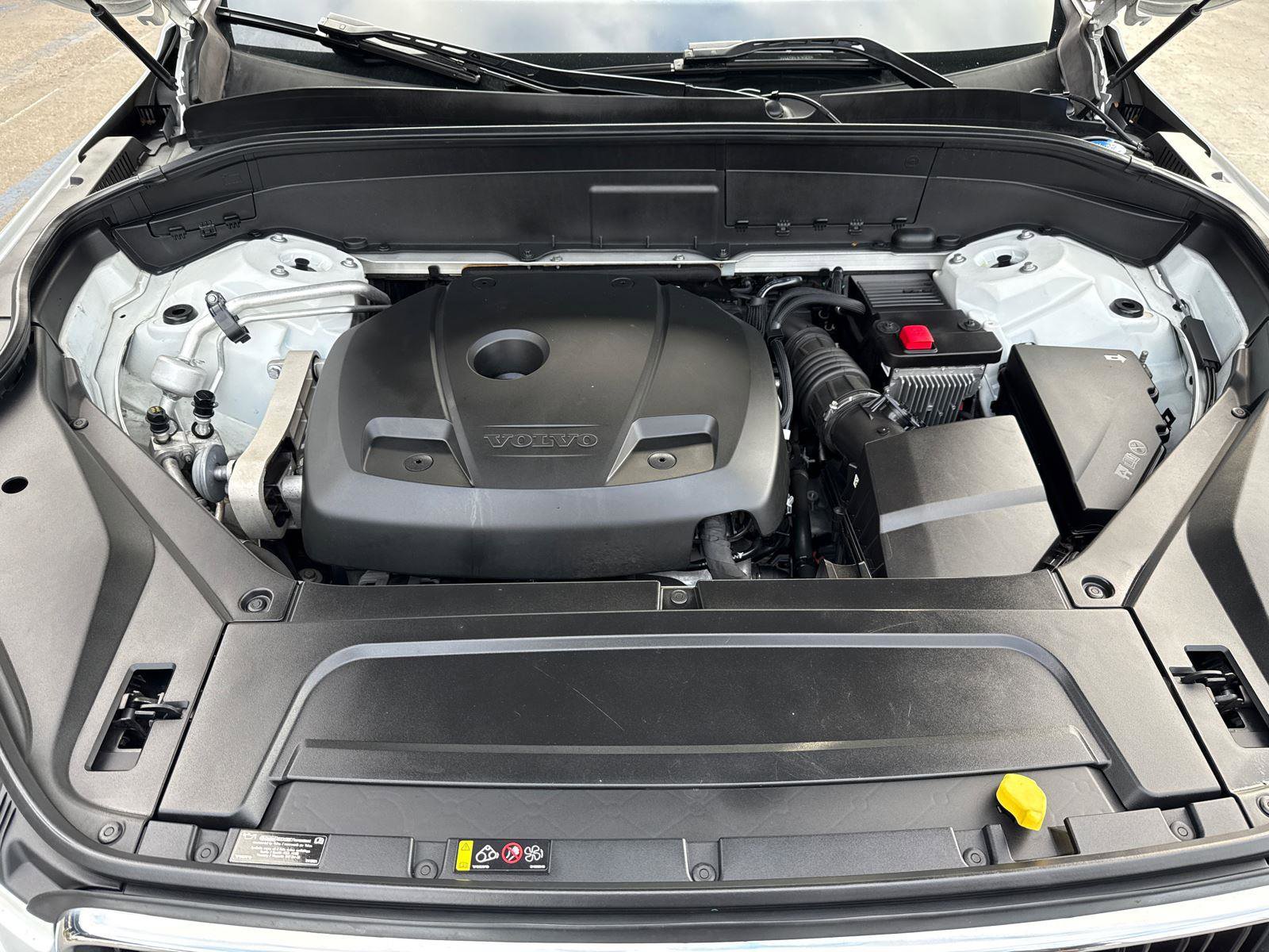 Used 2019 Volvo XC90 T6 Momentum w/ Advanced Package image 8