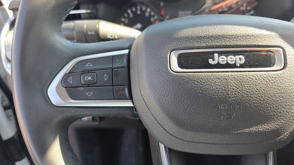 Used 2022 Jeep Compass Latitude image 16