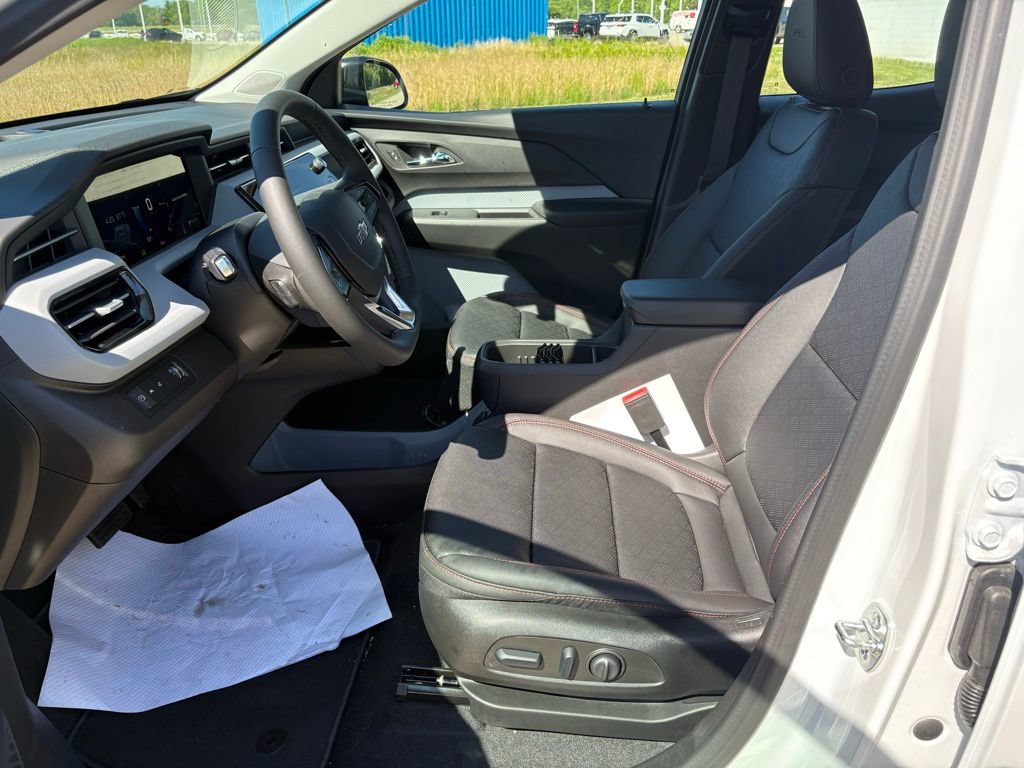 New 2027 Chevrolet Bolt RS FWD image 5