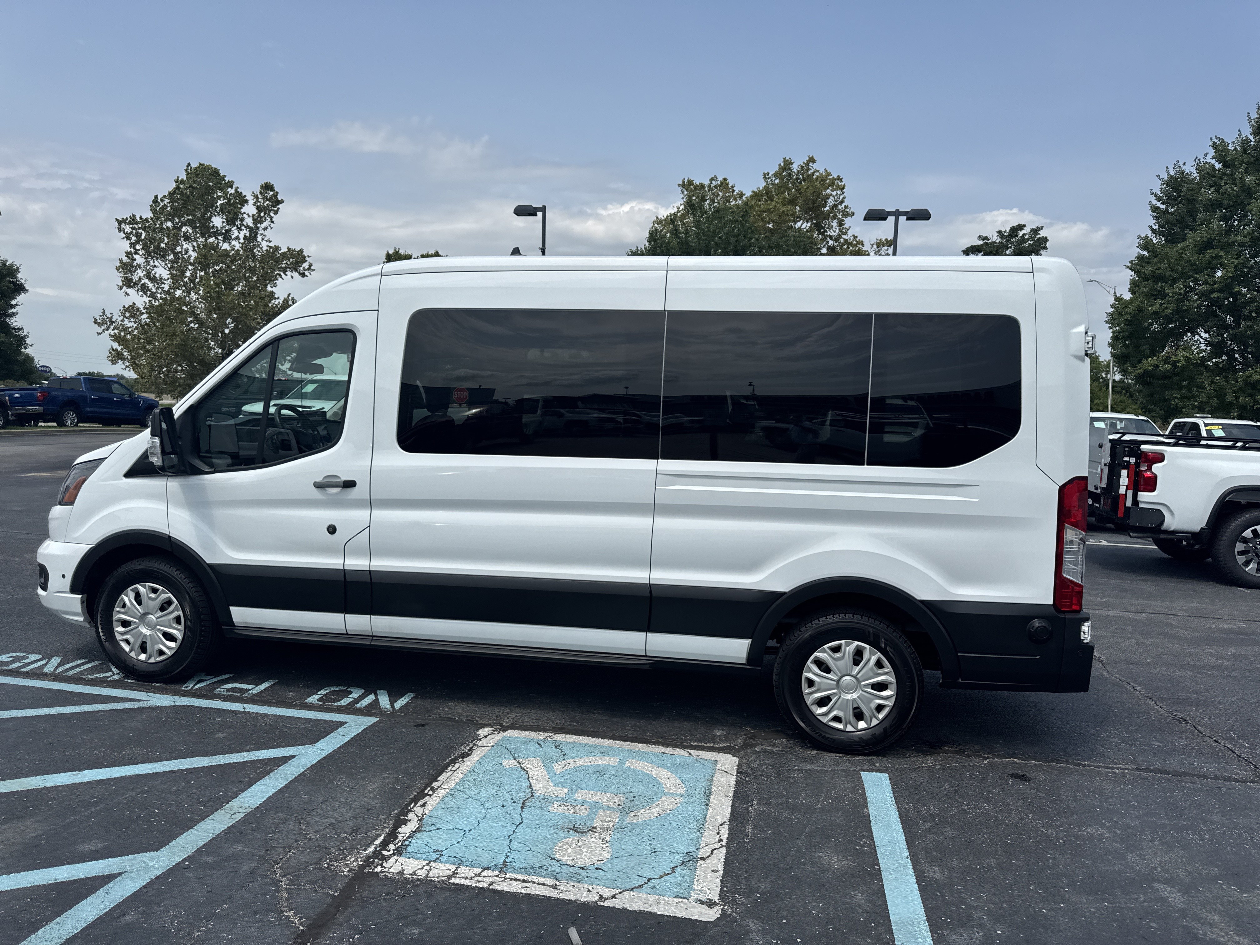 Used 2024 Ford Transit 350 XLT RWD image 18
