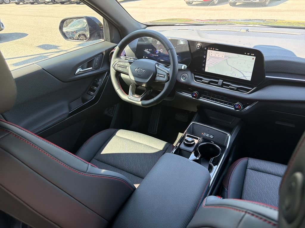 Used 2025 Chevrolet Equinox RS image 34
