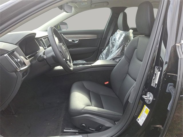 New 2025 Volvo S90 B6 Plus image 6