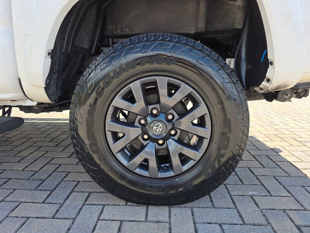 Certified 2023 Toyota Tacoma SR5 w/ Technology Package image 19