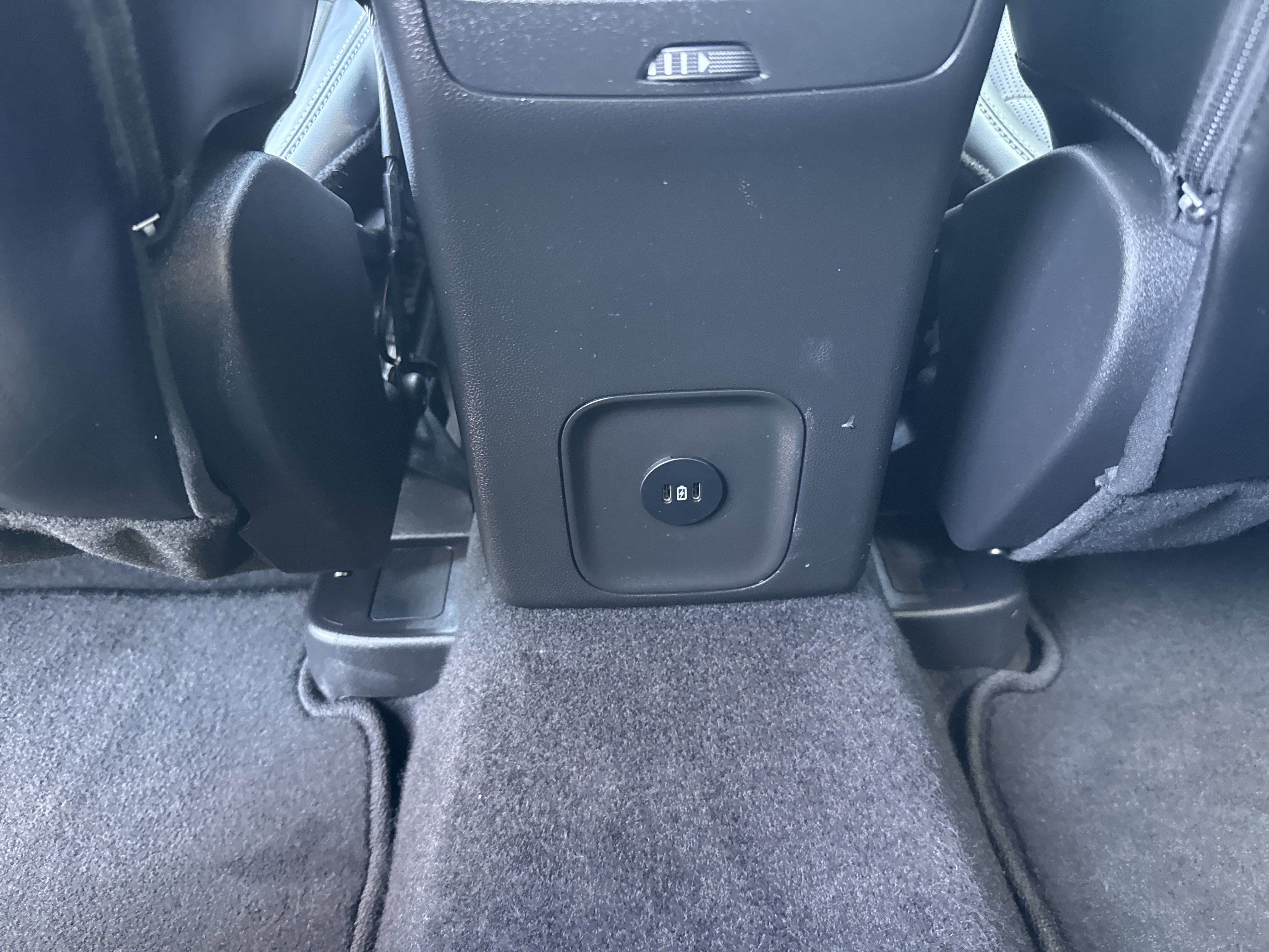 Used 2024 Ford Escape Platinum image 38