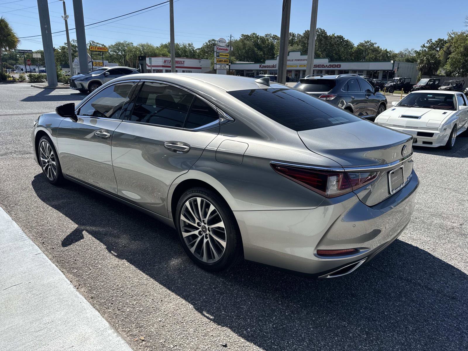 Certified 2020 Lexus ES 350 w/ Premium Package image 5