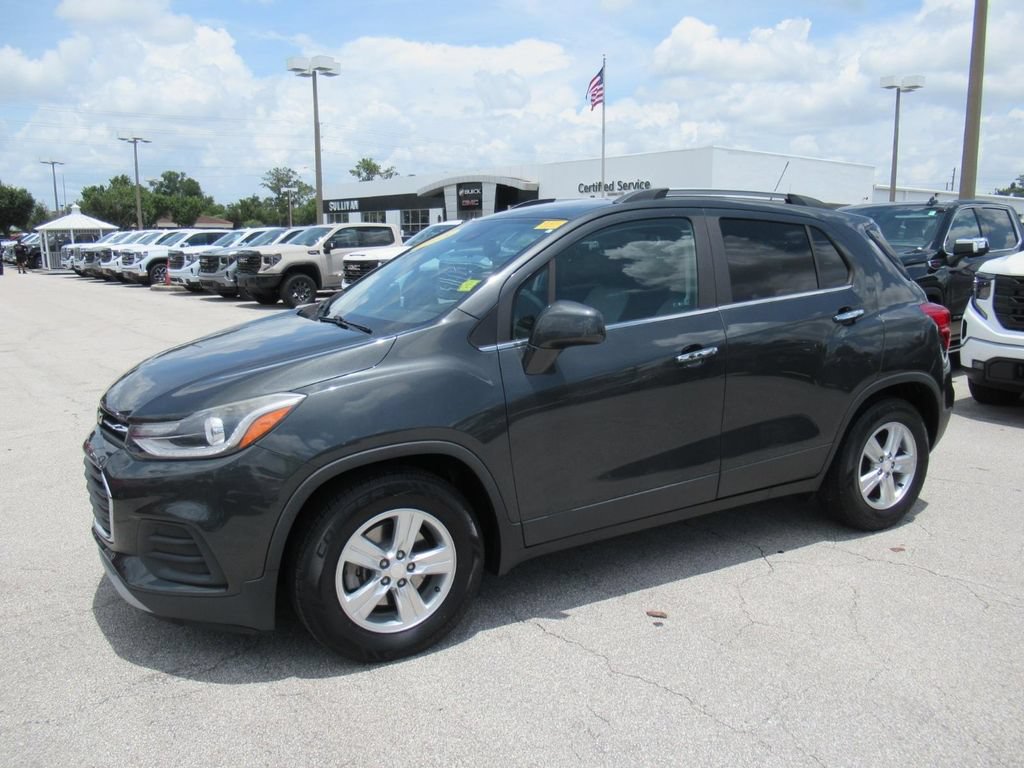 Used 2018 Chevrolet Trax LT w/ Driver Confidence Package FWD image 4