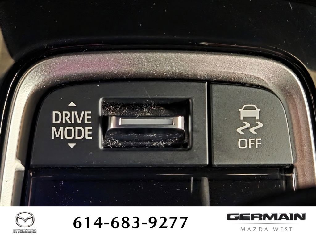Used 2024 Toyota Corolla SE FWD image 30