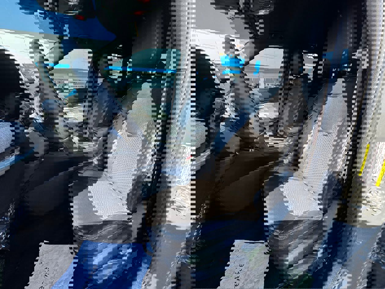 Used 2023 Jeep Compass Latitude image 11