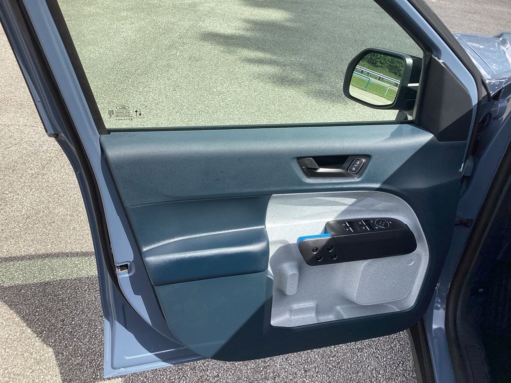 Used 2025 Ford Maverick XLT w/ XLT Luxury Package FWD image 21