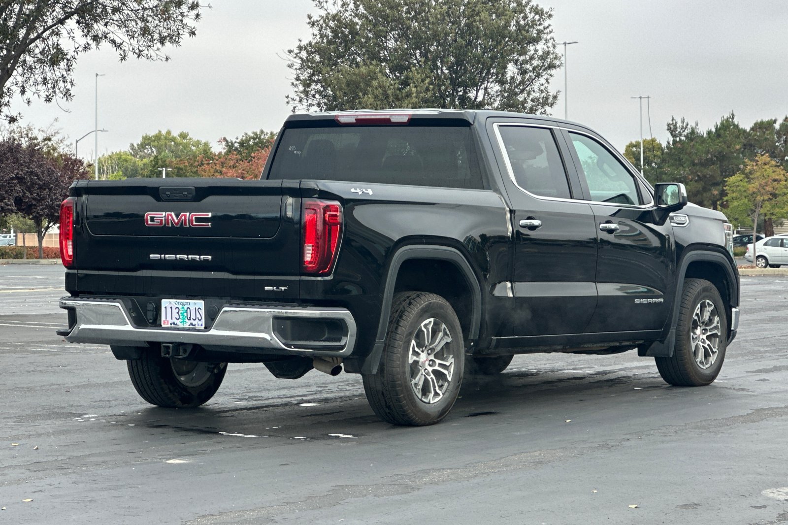 Used 2025 GMC Sierra 1500 SLT AWD/4WD image 4