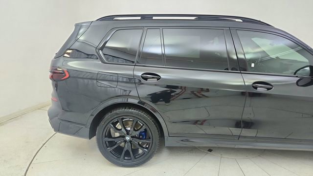 Used 2024 BMW X7 xDrive40i w/ M Sport Package image 7