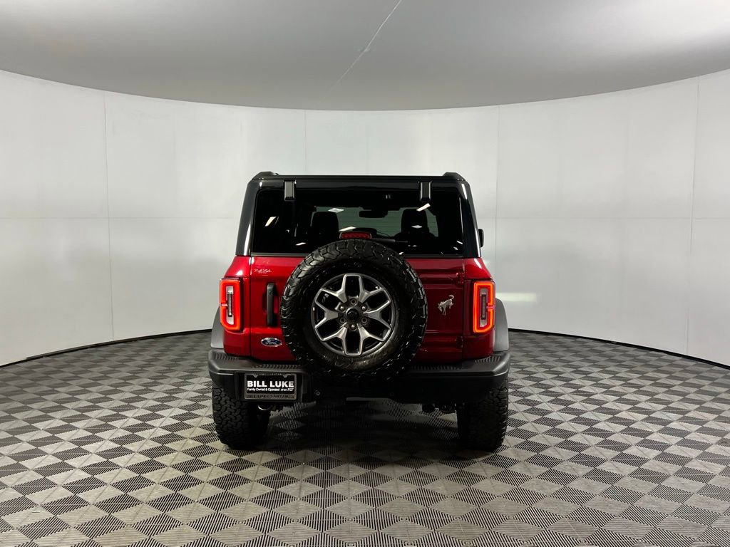 Used 2025 Ford Bronco Badlands image 8