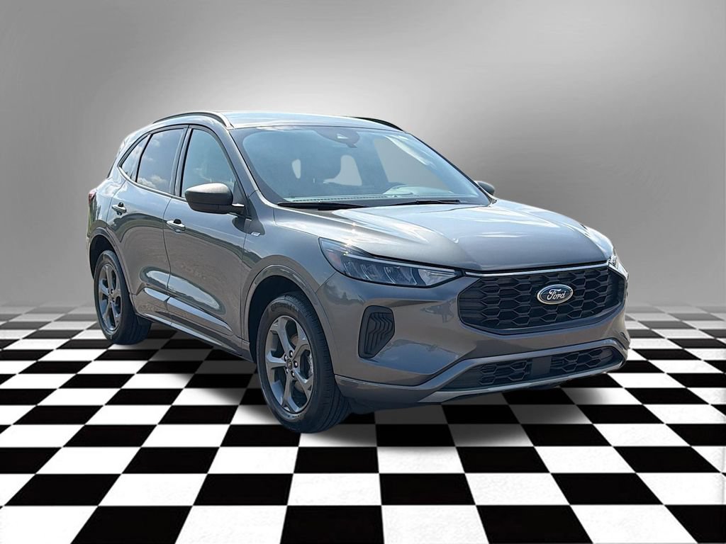 Used 2024 Ford Escape ST-Line w/ Tech Pack #1 AWD/4WD image 4
