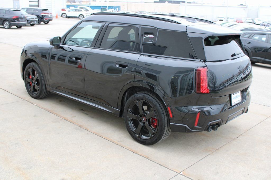 Used 2025 MINI Cooper Countryman John Cooper Works image 4