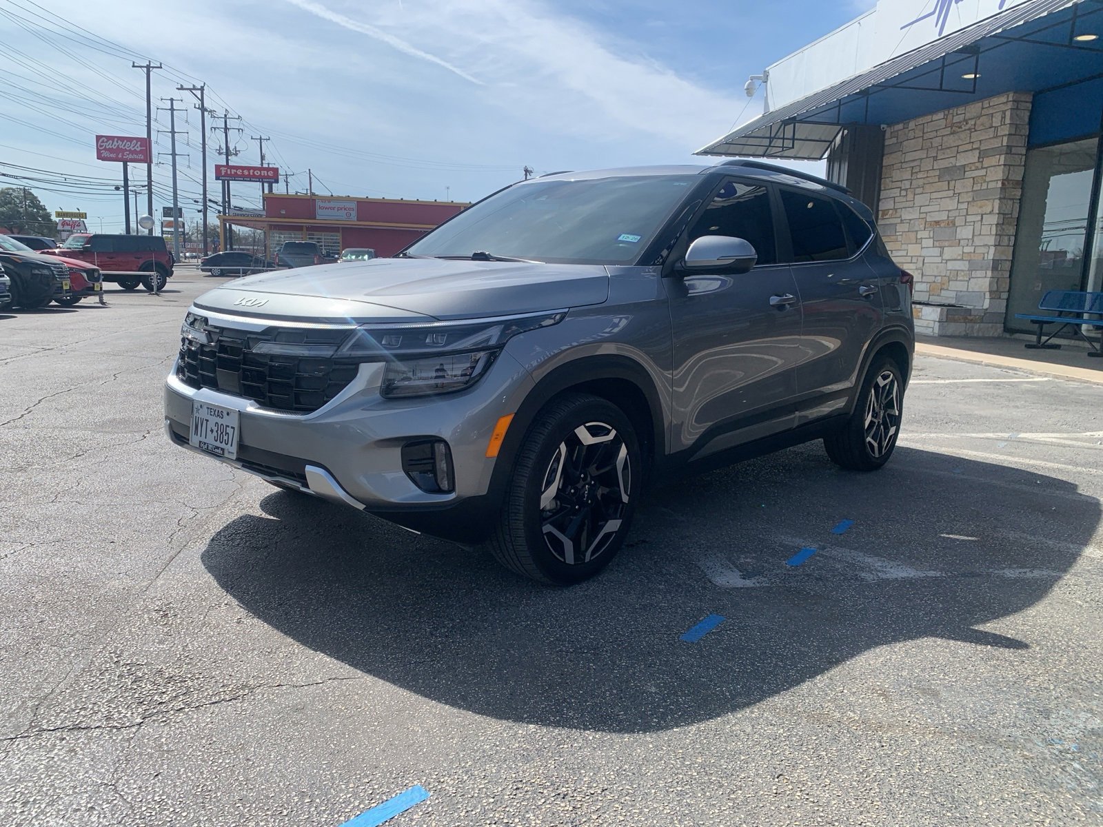 Used 2024 Kia Seltos SX w/ SX Sunroof Package image 4