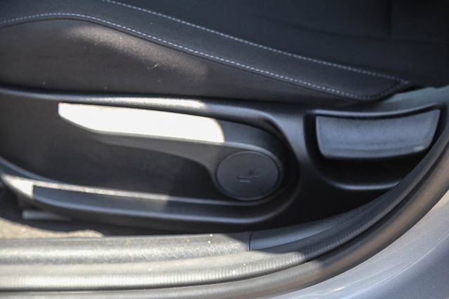 Certified 2025 Hyundai Elantra SEL FWD image 25