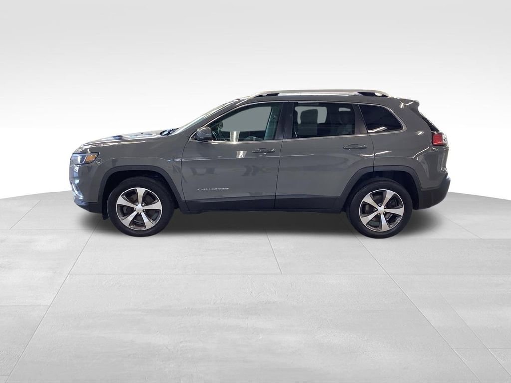 Used 2019 Jeep Cherokee Limited w/ Luxury Group AWD/4WD image 4