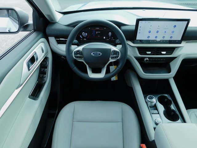 New 2026 Ford Explorer Active w/ Active Comfort Package image 15