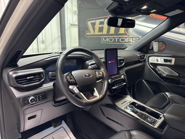 Used 2023 Ford Explorer ST w/ Equipment Group 401A image 6