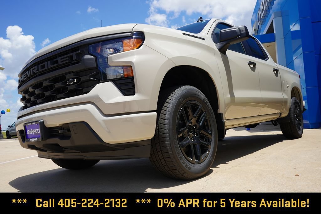 New 2026 Chevrolet Silverado 1500 Custom w/ LPO, Dark Essentials Package AWD/4WD image 4
