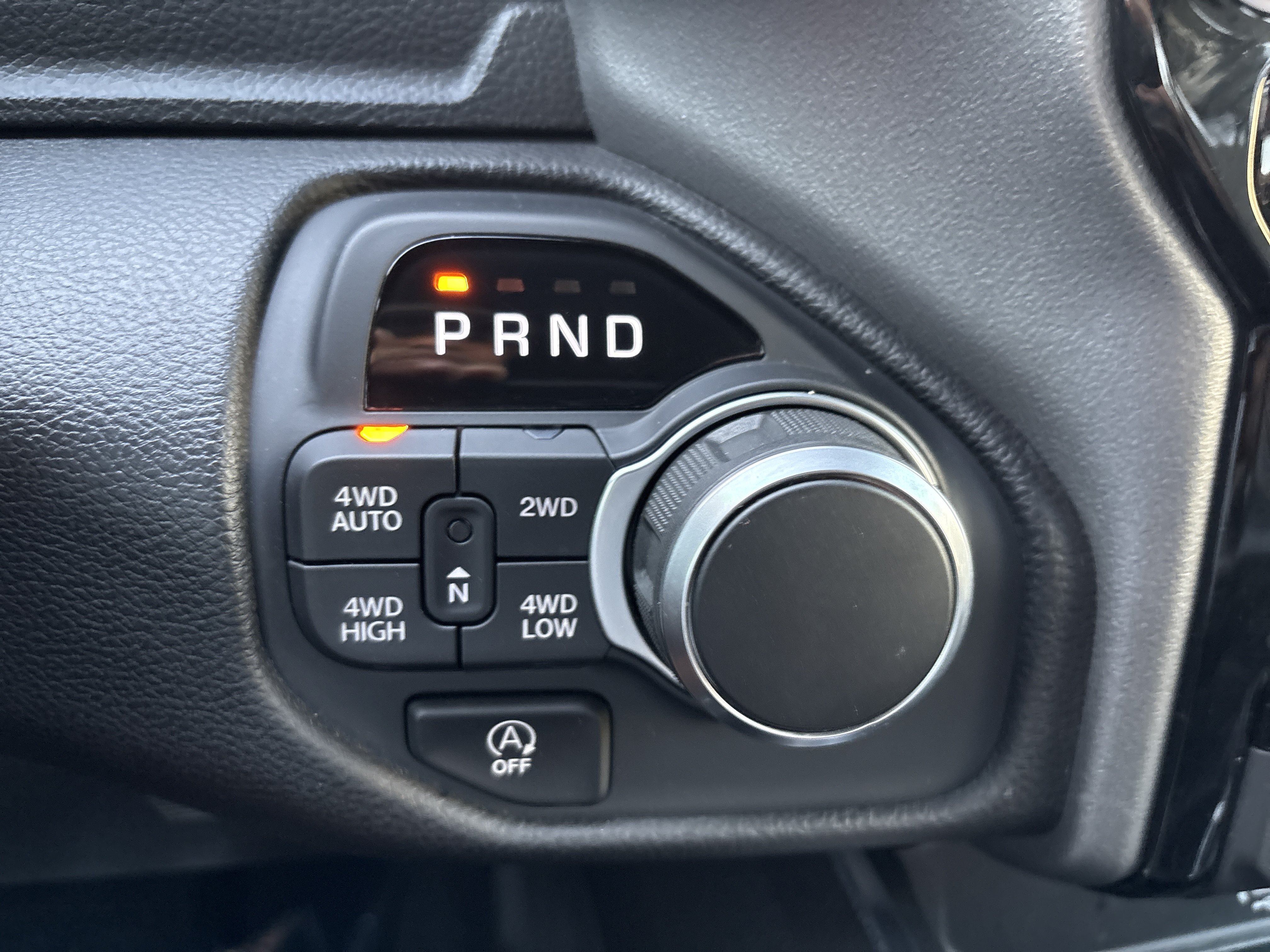 Used 2025 RAM 1500 Big Horn AWD/4WD image 31