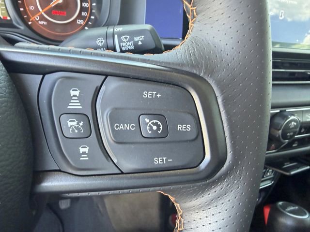 Used 2025 Jeep Gladiator Mojave w/ Convenience Group image 31