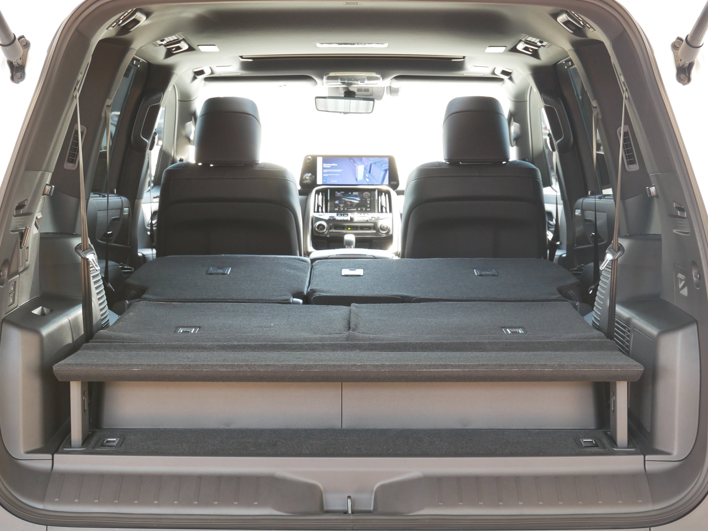 New 2025 Lexus LX 700h F Sport image 24