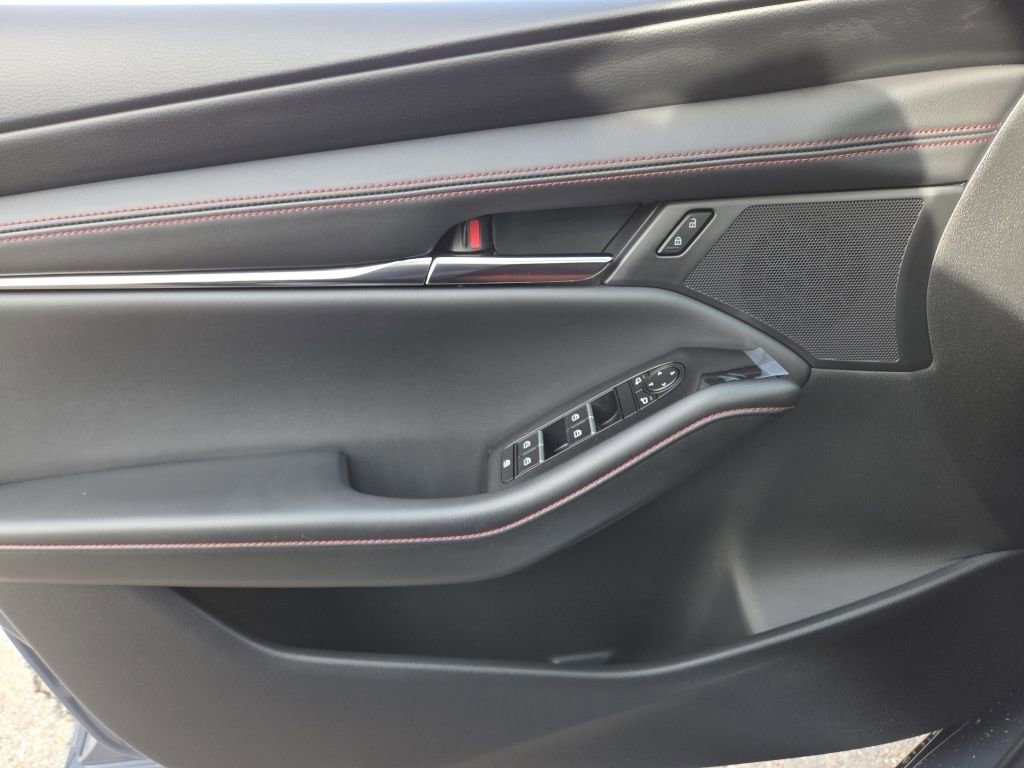 New 2026 MAZDA MAZDA3 Carbon image 16